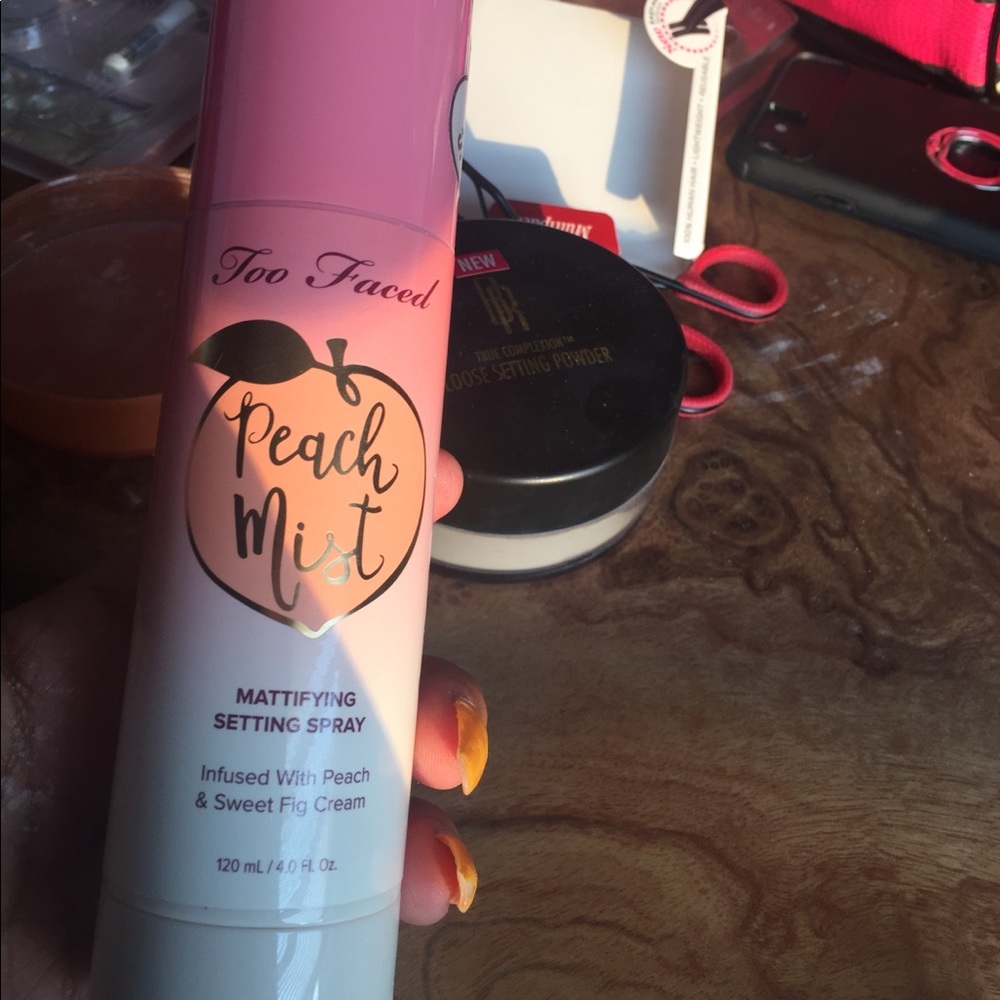 Makeup spray